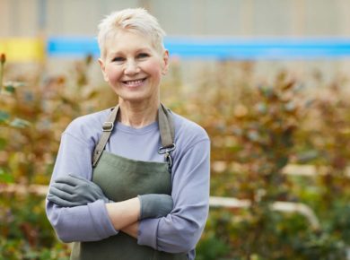 un tablier de jardinage pratique