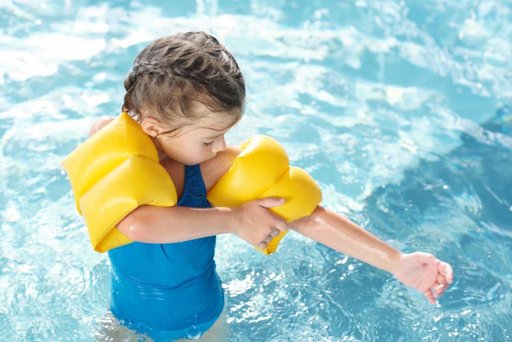 sécurité enfant pour baignade piscine