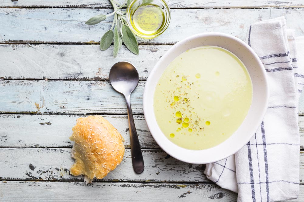 une soupe au brocoli faite maison