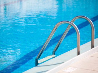 Comment hiverner une piscine au chlore ?