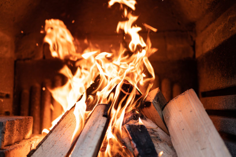 poele à bois qui fume : que faire ?