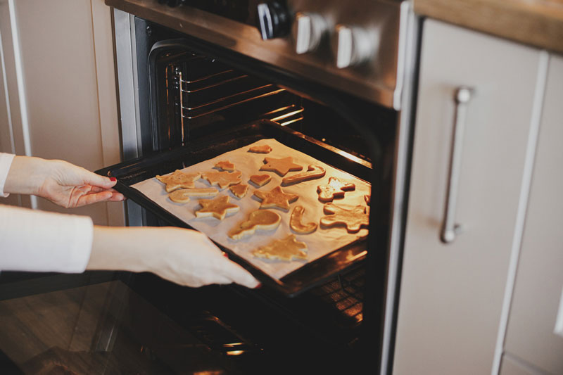 cuisson des biscuits de noel au gingembre