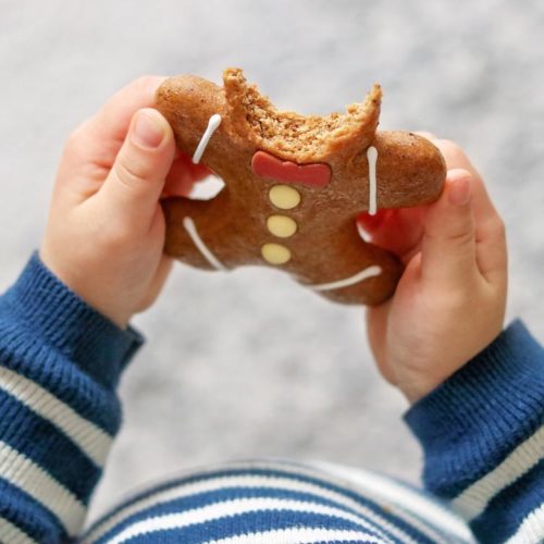 des brioches mannele au chocolat pour toute la famille