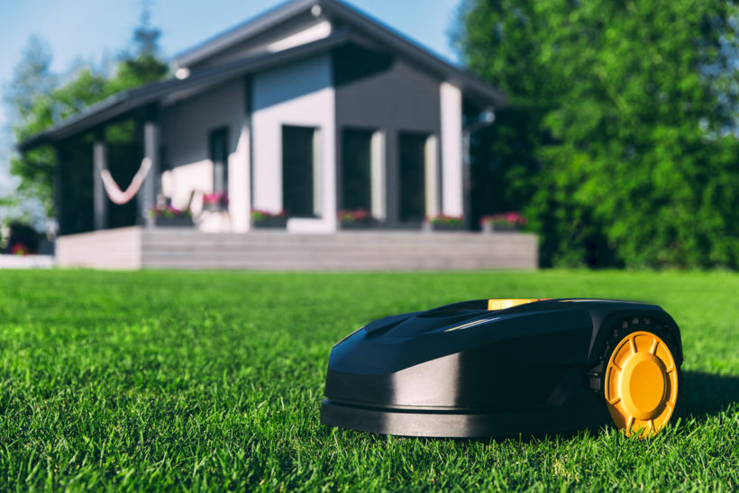 un robot tondeuse sans fil pour tondre votre pelouse