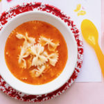 recette d'une soupe à la tomate et aux pâtes