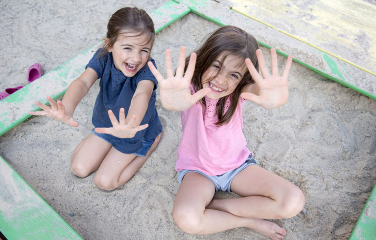 construire un bac à sable pour ses enfants