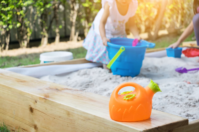 Un bac à sable DIY parfait en 5 étapes