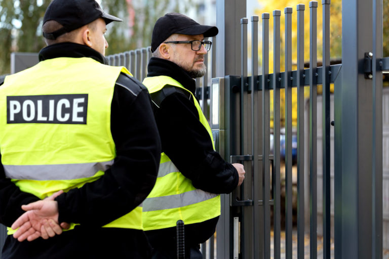 Attention propriétaires ! Grâce aux IA le fisc chasse vérandas et abris de jardin illégaux