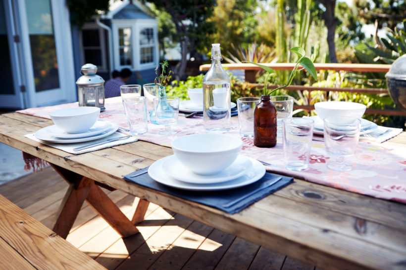 Carrefour ou Leclerc : ou acheter la meilleure table de jardin pour votre été ?