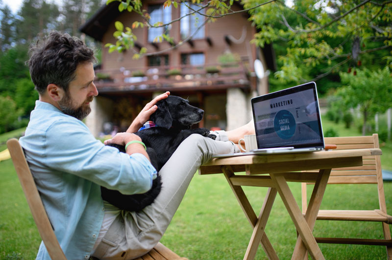 comment bien télétravailler dans son jardin ?