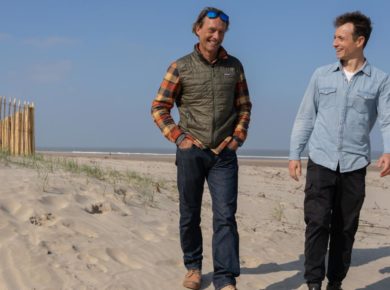 Hugo Clément dévoile le scandale environnemental des plages françaises dans 'Sur le Front'