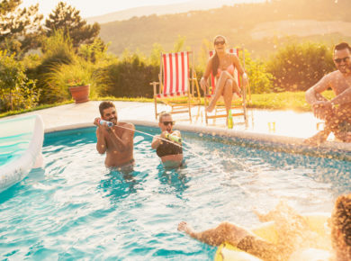 les astuces pour une eau de piscine fraiche même par fortes chaleurs