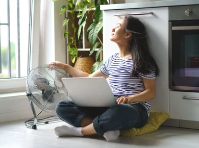 Stop à la chaleur : 5 astuces pour rafraîchir l'air avec un ventilateur