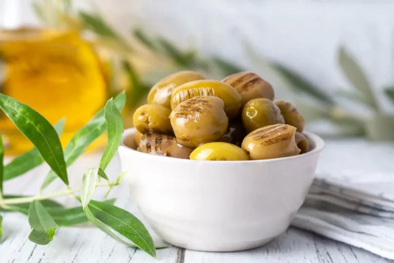 Comment bien cuisiner vos olives du jardin ? Mes 5 recettes favorites