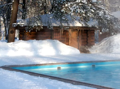 C'est l'heure de l'hivernage pour votre piscine : les 5 conseils à retenir