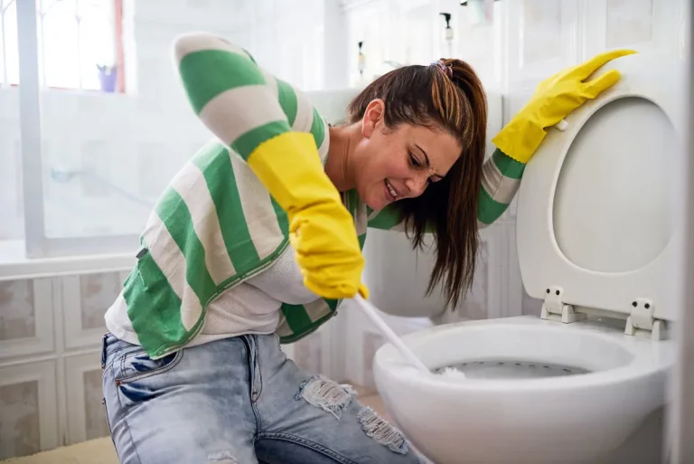 Gardez vos toilettes parfaitement propres avec ces 5 conseils pratiques